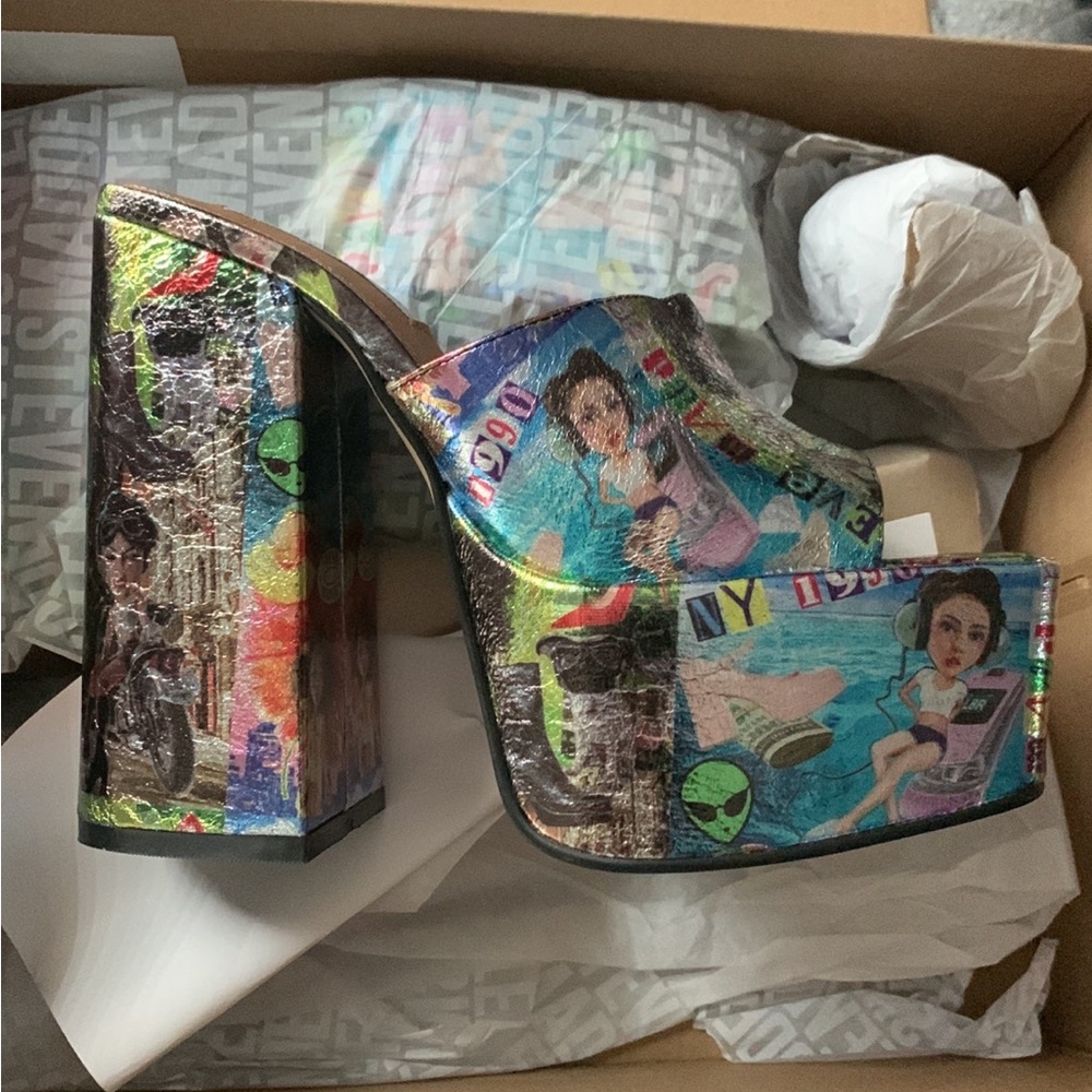 Steve Madden platform heel